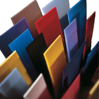Weatherproof 2mm คอโรพลาสต์ Sheets 4mm 5mm Corrugated PP Sheet สีขาว