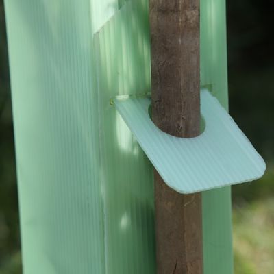 การ์ดต้นไม้พลาสติกลูกฟูกสามเหลี่ยม 2mm คอร์ฟลูต Plant Guards