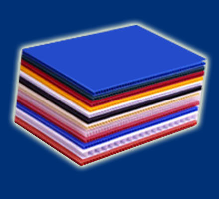 1.5-12mm คอร์ฟลูต PP Corrugated Board แผ่นพลาสติกลูกฟูกสีดำ